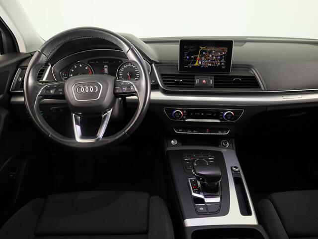 Audi Q5 45 TFSI quattro S edition 245pk S-tronic | Navigatie | Parkeercamera | Sportstoelen | 18 inch Lichtmetalen velgen | Parkeersensoren voor en achter