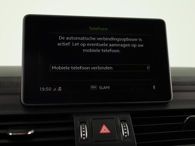 Audi Q5 45 TFSI quattro S edition 245pk S-tronic | Navigatie | Parkeercamera | Sportstoelen | 18 inch Lichtmetalen velgen | Parkeersensoren voor en achter