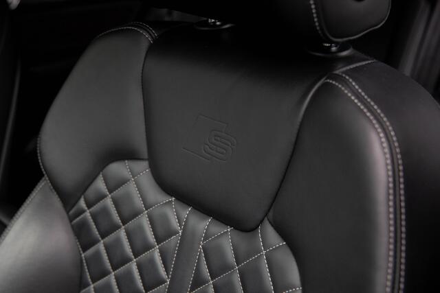 Audi Q5 2.0 TFSI quattro Sport S Line Black Edition , Trekhaak, Bang&Olufsen, Cruise control, RS-stoelen, Carbon, Achteruitrijcamera