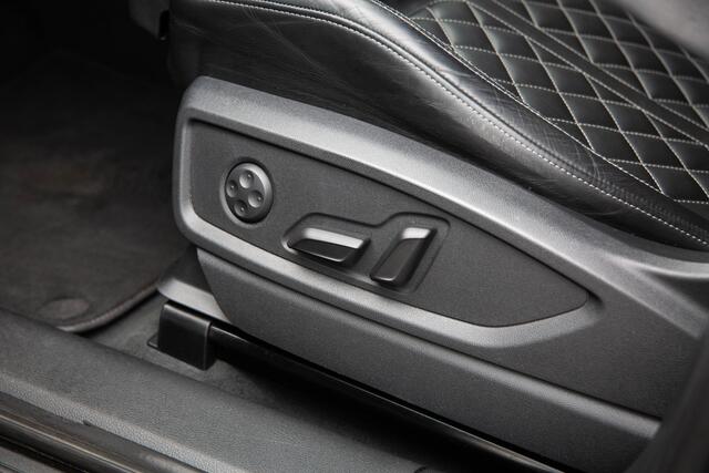 Audi Q5 2.0 TFSI quattro Sport S Line Black Edition , Trekhaak, Bang&Olufsen, Cruise control, RS-stoelen, Carbon, Achteruitrijcamera