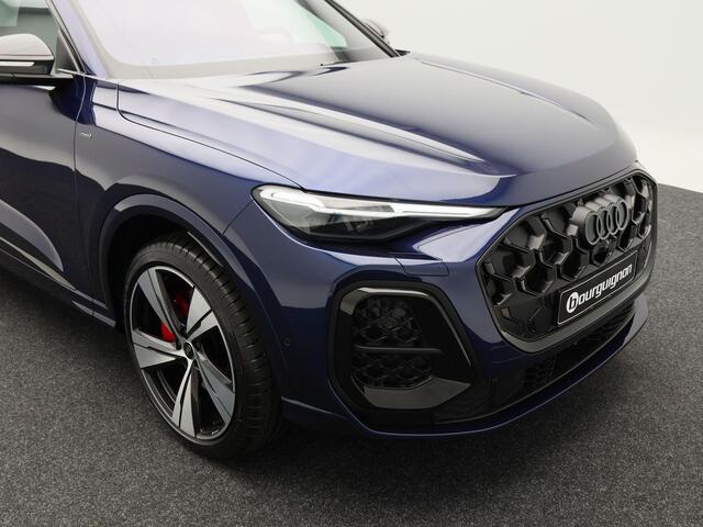 Audi Q5 S edition Competition e-hybrid | 367 PK| 21 inch velgen | Privacy glas | Carbon Dakvleugel | Panorama glasdak | Bang & Olufson |