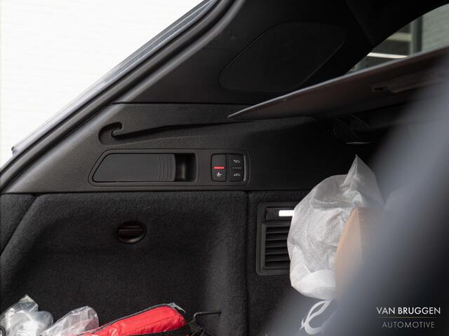 Audi Q5 55 TFSI e S-Line Pano RS-Stoelen Luchtv Trekh B&O BTW Memory