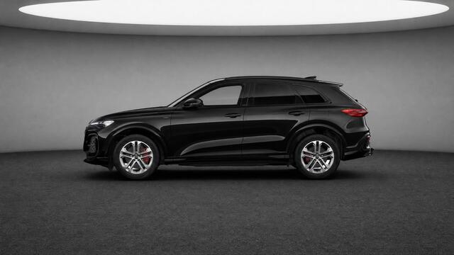 Audi Q5 2.0 TFSI e-hybrid quattro S edition 299 PK · Glazen panoramadak · MMI experience plus met B&O premium · MMI bijrijdersdisplay