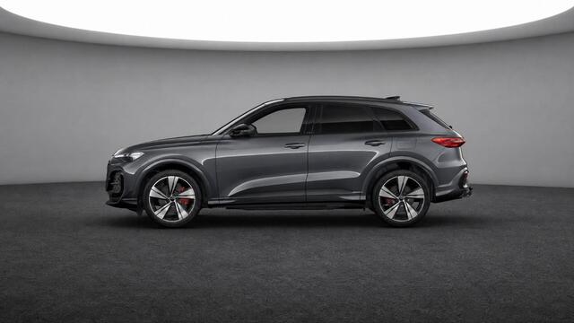 Audi Q5 2.0 TFSI e-hybrid quattro S edition 299 PK · MMI bijrijdersdisplay · B&O premium 3D · Trekhaak elek. wegklapbaar ·
