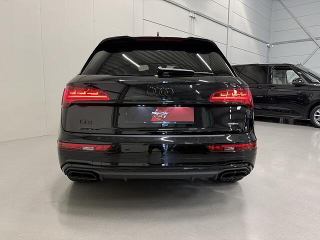 Audi Q5 55 TFSI e quattro 3x S-Line PANO/LUCHTVERING/TREKHAAK/B&O/21"/MATRIX/ACC/SOH 98,6%/CARPLAY/STANDKACHEL/CAMERA/BLACK-OPTIC/MYTHOSSCHWARZ/VOLLEDIG AUDI DEALER HISTORIE,NET OH BEURT GEHAD