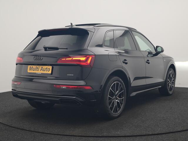 Audi Q5 55 TFSI e 2x S Line PHEV 367pk | Trekhaak Af Fabriek | Panodak | 360 Camera | Lederen Sportstoelen Memory & Verwarmd | Keyless | Blis | Apple Carplay | Cruise Control | Navigatie | DAB | Plug In Hybrid |