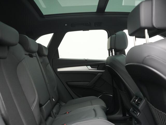 Audi Q5 55 TFSI e 2x S Line PHEV 367pk | Trekhaak Af Fabriek | Panodak | 360 Camera | Lederen Sportstoelen Memory & Verwarmd | Keyless | Blis | Apple Carplay | Cruise Control | Navigatie | DAB | Plug In Hybrid |