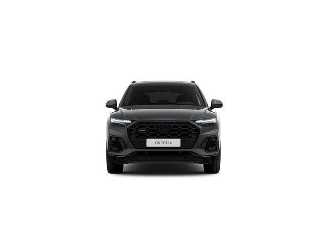 Audi Q5 50 TFSI e S edition 299PK | Panorama dak | S-line in & exterieur | Zwart optiek | Clima |