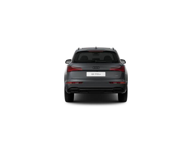 Audi Q5 50 TFSI e S edition 299PK | Panorama dak | S-line in & exterieur | Zwart optiek | Clima |