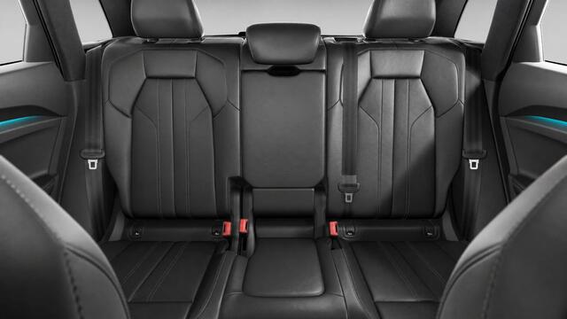 Audi Q5 2.0 TFSI e-hybrid quattro S edition 299 PK · B&O Premium 3D · Adaptieve luchtvering · Tech plus · Glazen panoramadak