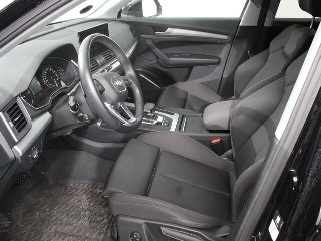 Audi Q5 50 TFSI e quattro S edition Climate control Adaptieve cruise control Led Apple Carplay/ Android Auto Parkeersensoren Verwarmde voorstoelen Keyless Lane assist Lichtmetalen velgen
