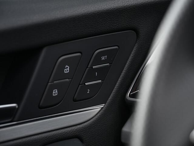 Audi Q5 50 TFSI e S edition | Panoramadak | Camera | Memory Seat | Keyless Entry | Trekhaak | Cruise Control | Interieurvoorklimatisering |