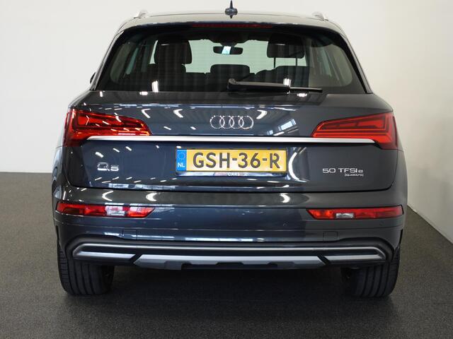 Audi Q5 50 TFSIe PHEV Pro Line Navigatie Apple Carplay/Android Auto Adaptive Cruise Control Parkeersensoren Camera Elektrische achterklep LED Stoelverwarming