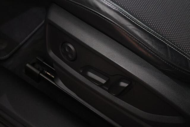 Audi Q5 50 TFSI e 299pk quattro S edition Trekhaak Virtual Cockpit Led Keyless ACC Stoelverwarming 2x S-Line