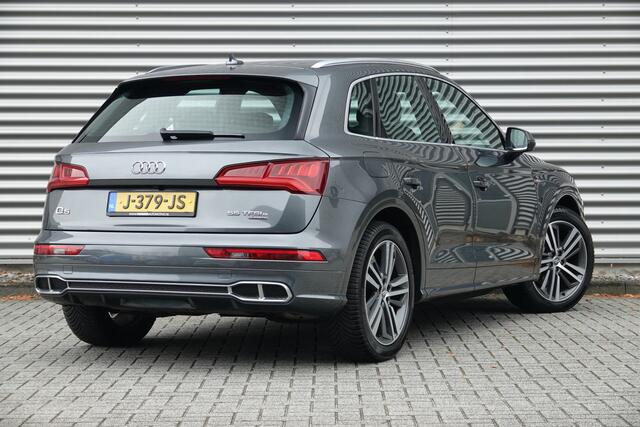 Audi Q5 55 TFSI e quattro Competition S-Line | B&O | Trekhaak | Leder | HUD | Luchtvering | ACC |