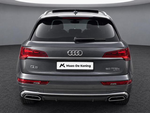 Audi Q5 50 TFSIe 299pk S-tronic S edition · Panoramadak · Camera · Matrix LED · Apple/Android Car Play · Elek. Achterklep ·