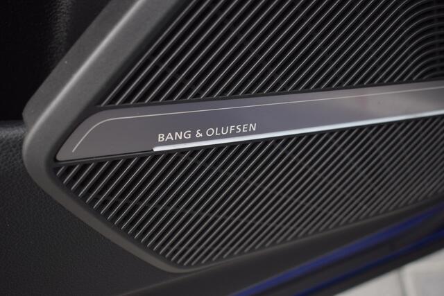 Audi Q5 55 TFSI e S-line | Luchtvering | Pano | RS stoelen | B&O | Head-Up | Trekhaak
