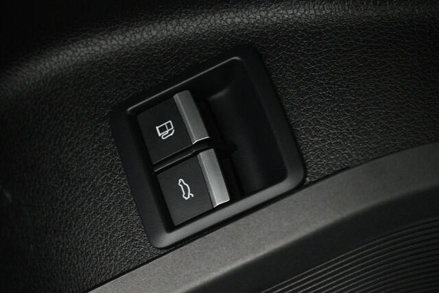 Audi Q5 55 TFSI e quattro Competition (PANORAMADAK, 360 VIEW, STOELVERWARMING, BLACK PAKKET, LED, ADAPTIVE CRUISE, ELEKT. STOELEN)