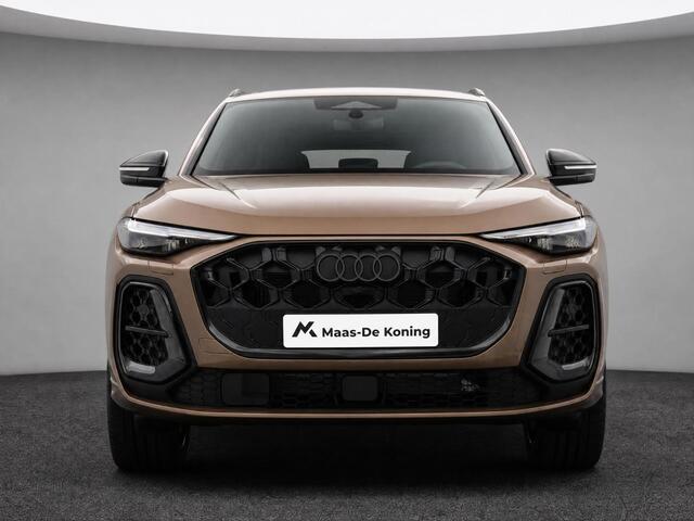 Audi Q5 e-hybrid quattro S edition Competition 367 PK · Tech pro · 20" LM Velgen · Glazen panoramadak · B&O Premium 3D