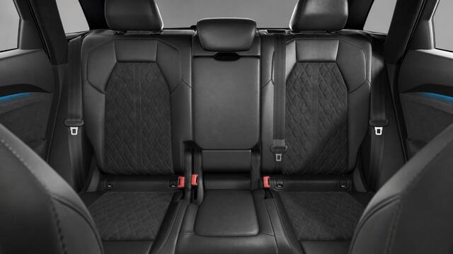 Audi Q5 e-hybrid quattro S edition Competition 367 PK · Head-Up display · B&O Premium 3D · Sportstoel S dynamica/leder