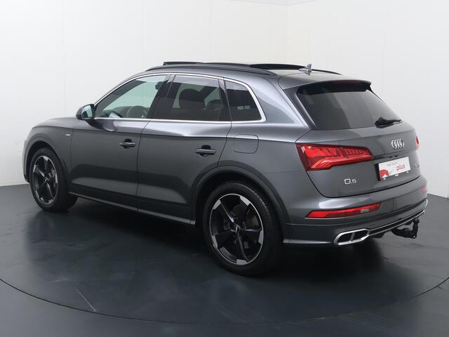 Audi Q5 55 TFSI e quattro Competition | SoH 89% | 367 PK | Trekhaak | Panoramadak | Luchtvering | Achteruitrijcamera | Stoelverwarming V+A | S line |