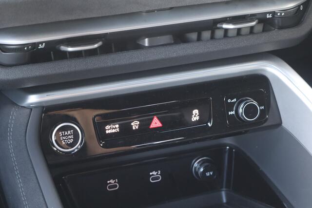 Audi Q5 Sportback 2.0 TFSI e-hybrid quattro S Competition Pano I S-Line stoelen I Elek.Stoelen.