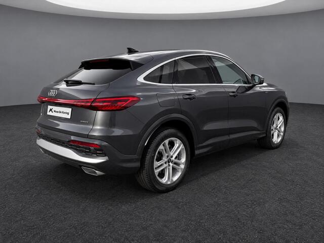 Audi Q5 Sportback 2.0 TFSI e-hybrid quattro Advanced edition 299 PK · Techniekpakket plus · Panorama-glasdak · Trekhaak, elektr. wegklapbaar