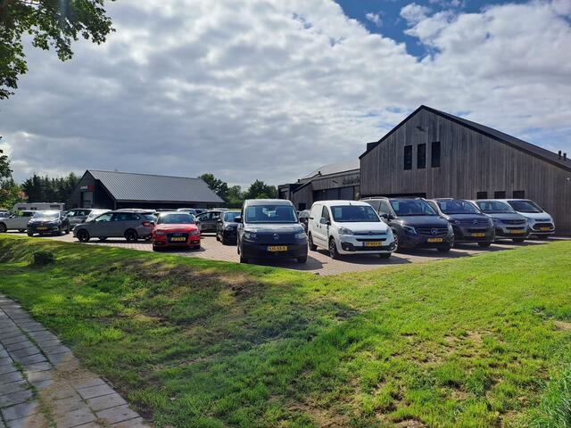 Audi Q5 50 TFSI e quattro S edition | LED | Keyless | ACC | App-connect | Tour pakket | All-seasons | Stoelverwarming | Camera | Sportstoelen |