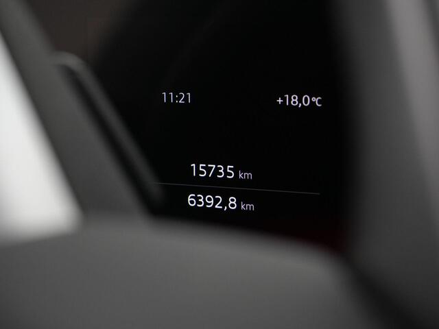 Audi Q6 e-tron Advanced edition 100 kWh 388 pk / S-Line | Panoramadak | Leder | Geheugenstoel | Stuur-/achterbankverwarming | Matrix LED