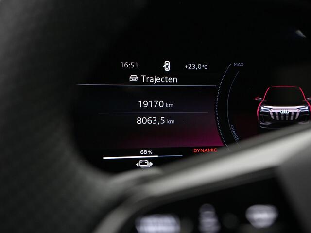 Audi Q6 SQ6 e-tron quattro 100 kWh 490 pk | Panoramadak | Trekhaak | Sportstoelen plus | Bang & Olufsen | Head-up display | Rondomzicht camera