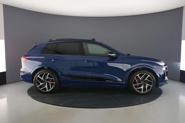 Audi Q6 SQ6 e-tron 100 kWh | B&O | Oled | Elektrische voorstoelen | Matrix | ACC | Carplay | 360 Camera | Headup | Ambient light |