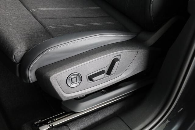 Audi Q6 e-tron S edition performance 100 kWh 306pk | Pack Tech Pro | MMI bijrijdersscherm | Stuurverwarming