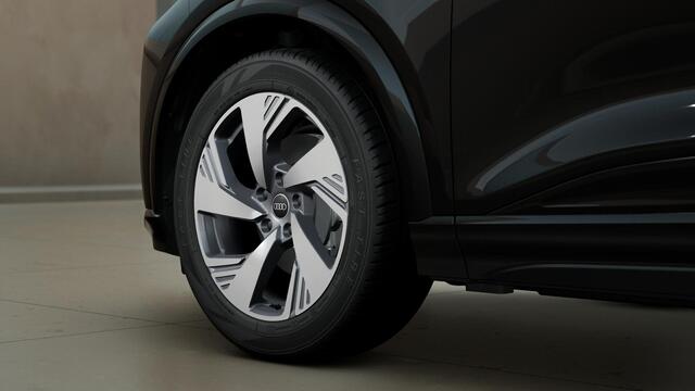 Audi Q6 e-tron S edition performance 100 kWh | Adapative airsuspension | Oled achterlichten | Omgevingscamera's | Comfortsleutel | MMI bijrijdersscherm |