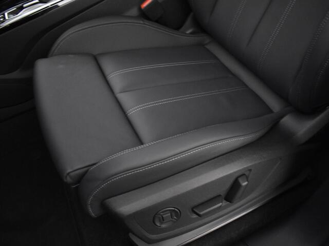 Audi Q6 e-tron Launch edition quattro 100Kwh 388 PK · Panorama dak · Assistentiepakket Veiligheid · Tech Pro