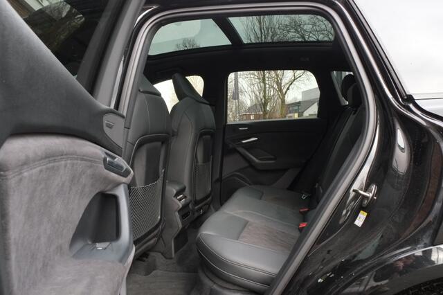 Audi Q6 e-tron quattro 388PK, Panoramadak, Luchtvering, Headup display, B&O