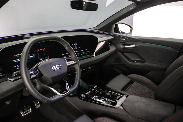 Audi Q6 e-tron S edition 100 kWh | Trekhaak | B&O | Headup | Pano | Matrix | ACC | Luchtvering | MMI pro |