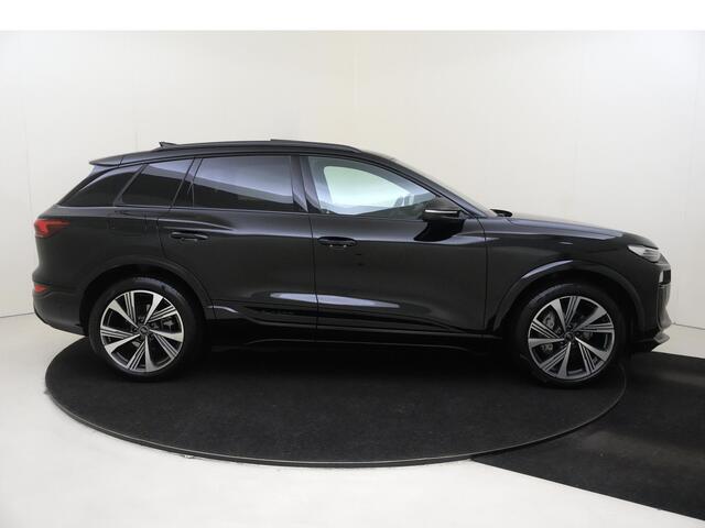 Audi Q6 e-tron S edition performance 100 kWh | Panoramadak | Luchtvering | Head-up display | Bang & Olufsen | Display passagierszijde | 360 camera | Parkeerassistent | Achterbank verwarmd |