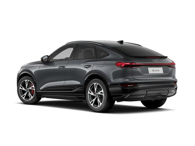 Audi Q6 Sportback e-tron S edition performance 100 kWh 306pk | Lederen bekleding | Trekhaak | Elektrisch verstelbare voorstoelen + geheugen | MMI Bijrijdersscherm | Verlengde garantie