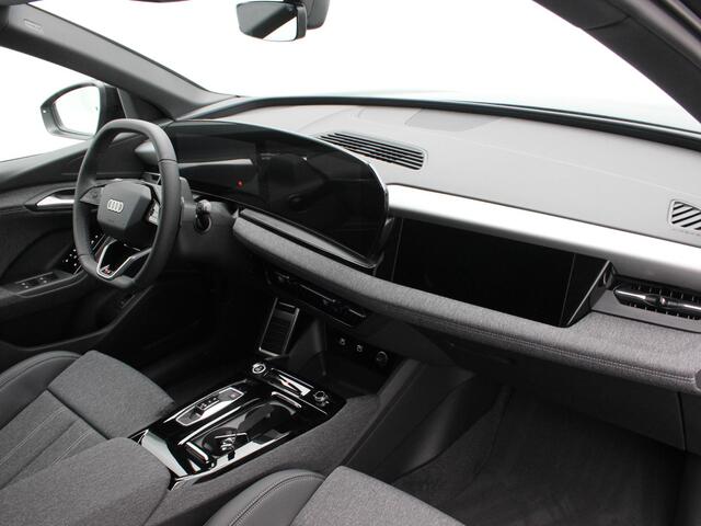 Audi Q6 S edition e-tron 83Kwh 252 PK | Tech Pro pakket | 21 Lm velgen | Zwart optiek pakket | Privacy glass |