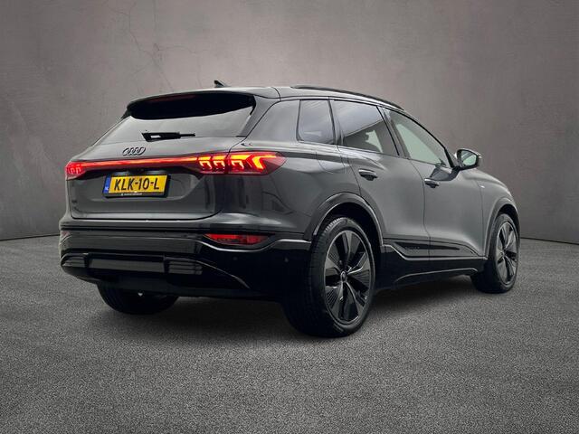 Audi Q6 e-tron S-edition performance 306PK 100 kWh | Trekhaak | Luchtvering | Head-Up | 21-Inch | B&O | Top-View | MMI-Pro | Stoelverwarming voor + achter |