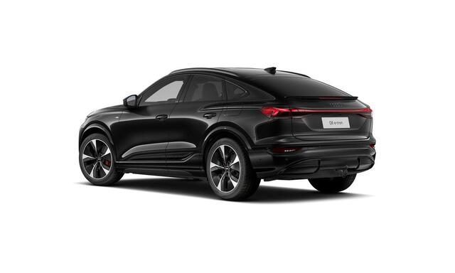 Audi Q6 Sportback e-tron S edition performance 100 kWh | Trekhaak | Adaptieve Cruise | Panorama Dak | Camera | B&O 3D | Head-up | Matrix LED | Navigatie-pakket | Trekhaak-pakket | Interieur-pakket |
