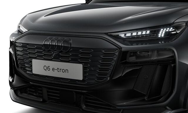 Audi Q6 e-tron S edition 83 kWh | Trekhaak | Adaptieve Luchtvering | Adaptieve Cruise | Panorama Dak | B&O 3D | Camera | Head-up | Matrix LED | Pack Tech | Navigatie-pakket | Trekhaak-pakket | Interieur-pakket |