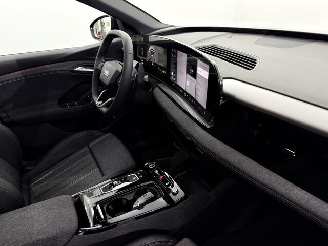 Audi Q6 e-tron S edition performance 100 kWh Panoramadak, 360 Camera, Navi, Elektrische trekaak, Half leder, Elektrische achterklep, Memory stoelen, Cruise control adaptief, Winterpakket, Elektrische achterklep, 2 jaar garantie