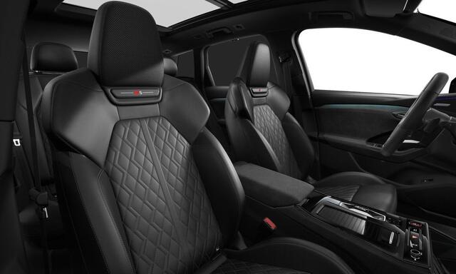 Audi Q6 SQ6 Edition One Grey | Panoramadak | Trekhaak | Luchtvering | Sportstoelen Plus | Head-up display | Bang & Olufsen | Carbon dakspoiler | 360 camera |