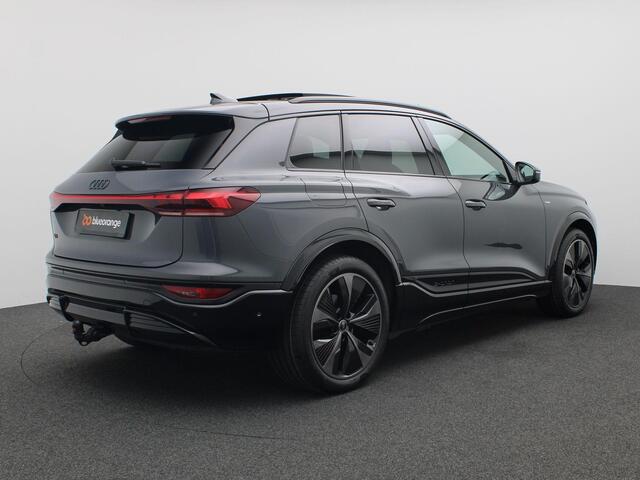 Audi Q6 e-tron S edition 83 kWh 252 PK SOH 99%, Panorama Dak, Matrix led, Trekhaak, Zwart Optiek, 360 camera, Luchtvering, Stoelverwarming v+a, 21"Lmv Audi Sport Aero, Leder