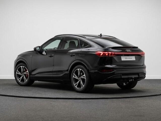 Audi Q6 Sportback e-tron S edition 83Kwh 252 pk | Glazen panoramadak | Exterieurpakket zwart | Trekhaak, mechanisch draaibaar | S line zwart leder-kunstleder |