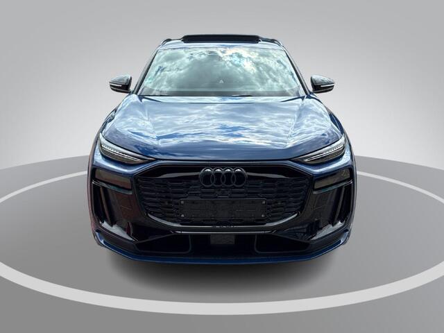 Audi Q6 306pk Sportback e-tron S edition performance 100 kWh · SOH 97,5% · Panoramadak · 360 Camera · Wegklapbare Trekhaak · Bang & Olufsen · Leder · Warmtepomp · Head-Up · 20'' Inch · Garantie t/m 17-09-2030 of 100.000km
