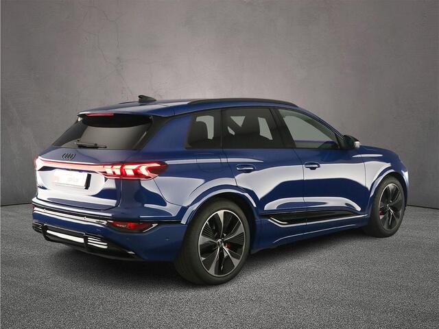 Audi Q6 SQ6 e-tron SQ6 quattro 100 kWh | Head Up | B&O | Oled | Elektrische voorstoelen | Matrix | Adpt. Cruise | Carplay | 360Cam | Ambient light | Carbon |