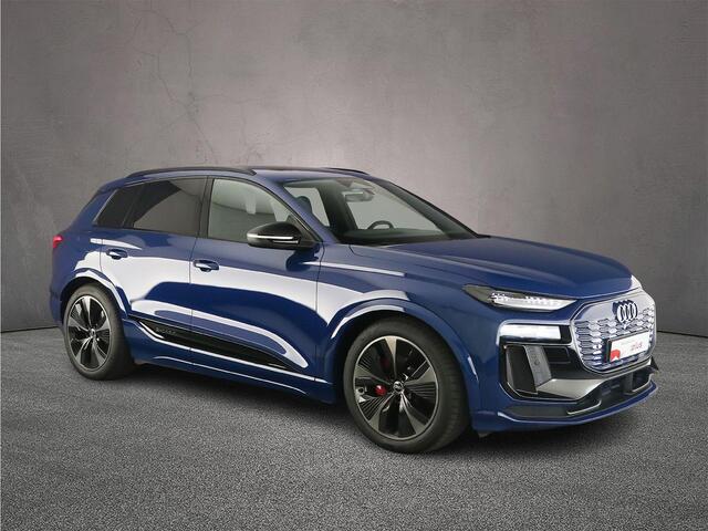 Audi Q6 SQ6 e-tron SQ6 quattro 100 kWh | Head Up | B&O | Oled | Elektrische voorstoelen | Matrix | Adpt. Cruise | Carplay | 360Cam | Ambient light | Carbon |