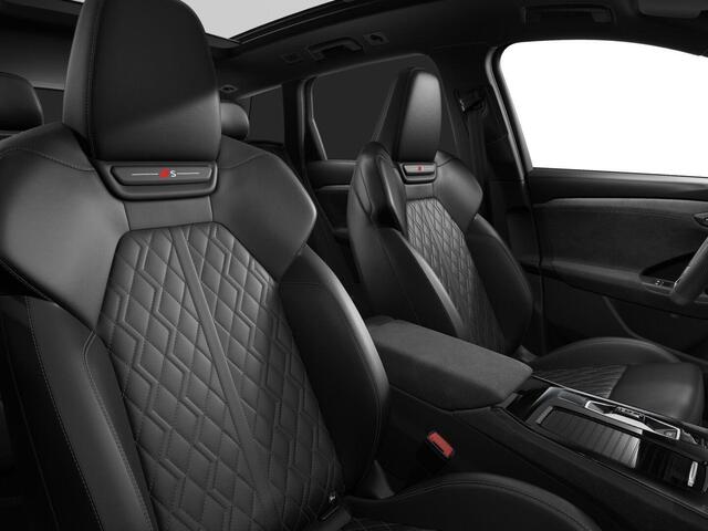 Audi Q6 e-tron S edition quattro 100 kWh 388pk | Panoramadak | Luchtvering | S-line interieur | Lederen bekleding |